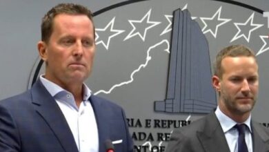 Marrëveshja me Serbinë/ I dërguari i SHBA në Kosovë flet për çekun e madh: Trump më tha… Marrëveshja me Serbinë/ I dërguari i SHBA në Kosovë flet për çekun e madh: Trump më tha…