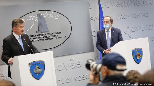 Takimi Kosovë-Serbi: A do të realizohet ambicia e Trumpit? Takimi Kosovë-Serbi: A do të realizohet ambicia e Trumpit?