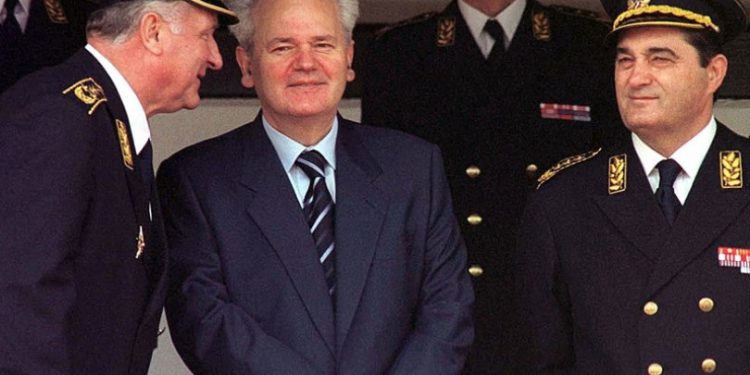 Vdes krimineli serb/ Gjenerali Ojdaniç organizoi vrasjet e shqiptarëve në Kosovë Vdes krimineli serb/ Gjenerali Ojdaniç organizoi vrasjet e shqiptarëve në Kosovë