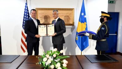 “Është e papranueshme që Thaçi të mbahet në qeli”/ Grenell: Çdo qeveri perëndimore të punojë fort për ta nxjerrë nga burgu “Është e papranueshme që Thaçi të mbahet në qeli”/ Grenell: Çdo qeveri perëndimore të punojë fort për ta nxjerrë nga burgu