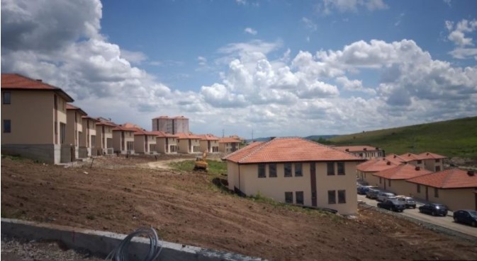 Në Kuvend kërkohet kthimi i shqiptarëve në pronat e veta në veri Në Kuvend kërkohet kthimi i shqiptarëve në pronat e veta në veri