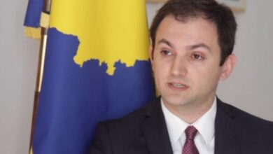 Ambasadori shpërndau gazetën me karikaturat e Profetit Muhamed, reagon Bashkësia Islame: Akt i papranueshëm Ambasadori shpërndau gazetën me karikaturat e Profetit Muhamed, reagon Bashkësia Islame: Akt i papranueshëm