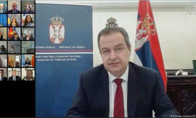 DEBATI/ Ambasadori gjerman masakron Ivica Daiçiç në OKB: Serbët kanë vrarë dhe masakruar shqiptarët, ju na flisni për krimet e shqiptarëve DEBATI/ Ambasadori gjerman masakron Ivica Daiçiç në OKB: Serbët kanë vrarë dhe masakruar shqiptarët, ju na flisni për krimet e shqiptarëve
