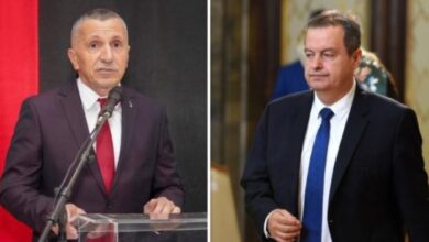 Kamberi në Kuvendin e Serbisë ku Daçiq u zgjodh kryetar: Nuk jeni i denjë për votën tonë, mohuat krimet e luftës Kamberi në Kuvendin e Serbisë ku Daçiq u zgjodh kryetar: Nuk jeni i denjë për votën tonë, mohuat krimet e luftës