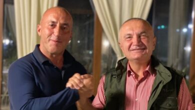 “Mbrëmje frymëzuese dhe vllazërore”, pas udhëtimit mes gështenjave, Meta takon Haradinajn “Mbrëmje frymëzuese dhe vllazërore”, pas udhëtimit mes gështenjave, Meta takon Haradinajn