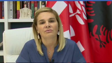 Kryemadhi: Më 25 prill shkatërrojmë “fenomeni” Rama, do ta shkelim me këmbë si mizë Kryemadhi: Më 25 prill shkatërrojmë “fenomeni” Rama, do ta shkelim me këmbë si mizë