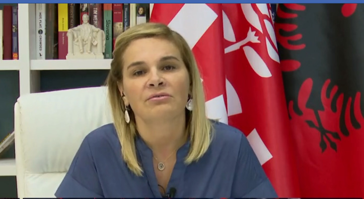 Kryemadhi: Më 25 prill shkatërrojmë “fenomeni” Rama, do ta shkelim me këmbë si mizë Kryemadhi: Më 25 prill shkatërrojmë “fenomeni” Rama, do ta shkelim me këmbë si mizë