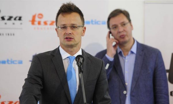 Kryediplomati hungarez: Nuk është e drejtë që Kosova të jetë kusht që Serbia të hyjë në BE Kryediplomati hungarez: Nuk është e drejtë që Kosova të jetë kusht që Serbia të hyjë në BE