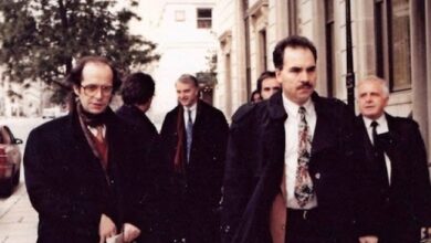 Historia e gjeneralit grek që i dhuroi Ibrahim Rugovës në vitin 1992 një pistoletë me 200 fishekë Historia e gjeneralit grek që i dhuroi Ibrahim Rugovës në vitin 1992 një pistoletë me 200 fishekë