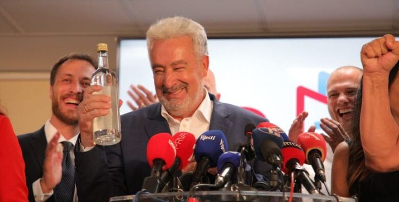 “Dy mbretër që jetojnë në dy shtete”, deklarata e kryeministrit të ri të Malit të Zi: Jemi shteti i dytë serb në Ballkan! “Dy mbretër që jetojnë në dy shtete”, deklarata e kryeministrit të ri të Malit të Zi: Jemi shteti i dytë serb në Ballkan!