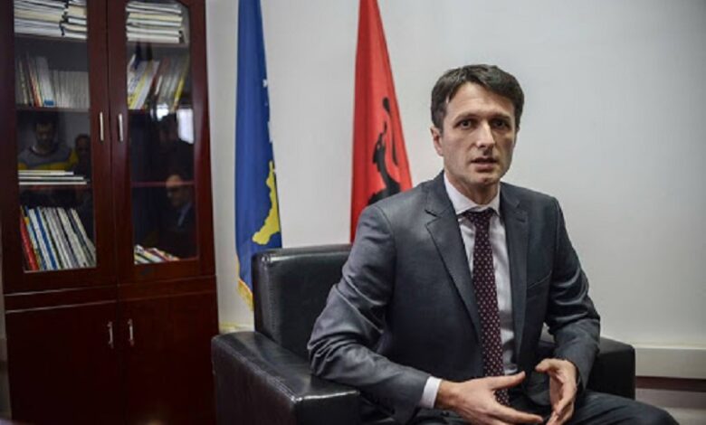 Murati: Lugina t’i bashkohet Kosovës, tri komunat e veriut t’i jepen Serbisë Murati: Lugina t’i bashkohet Kosovës, tri komunat e veriut t’i jepen Serbisë