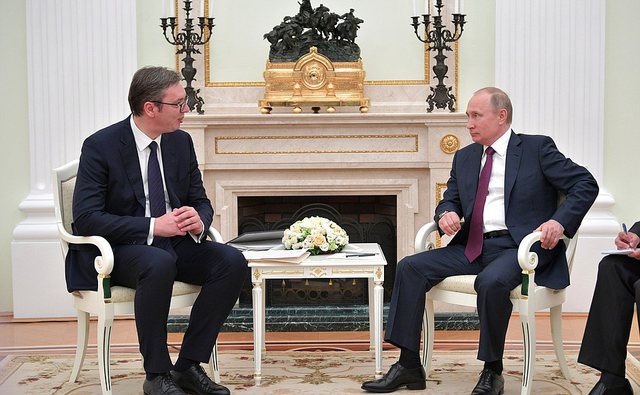 Vuçiç firmosi me Trump për Kosovën, Putin hakmerret ndaj Serbisë