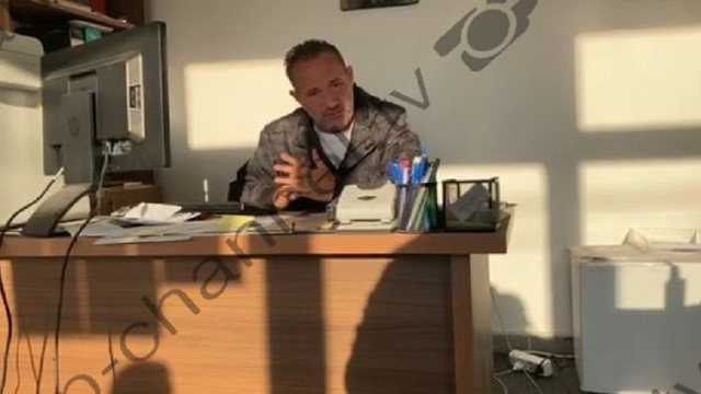 VIDEO/ Kreu i Degës së Veteranëve në Has mohon akuzat ndaj UÇK-së: S’ka pasur baza të fshehta! VIDEO/ Kreu i Degës së Veteranëve në Has mohon akuzat ndaj UÇK-së: S’ka pasur baza të fshehta!