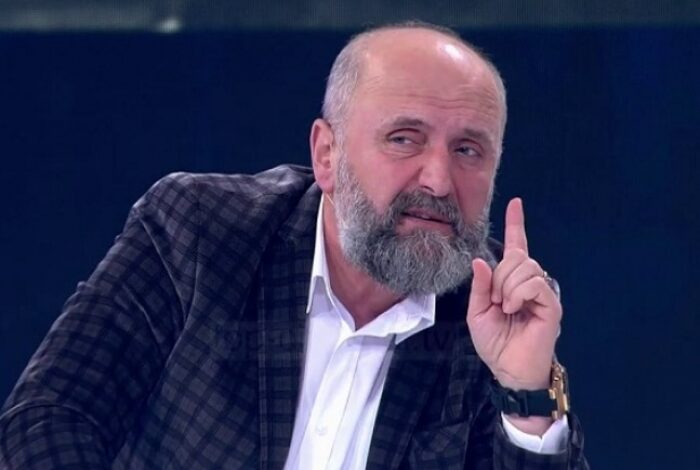 Alfred Cako zbulon emrat e masonëve në Kosovë, janë në krye të shtetit Alfred Cako zbulon emrat e masonëve në Kosovë, janë në krye të shtetit