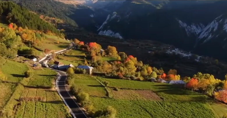 Udhëtim piktoresk mes maleve, Rama: Rruga e re Ceren-Radomirë porta hyrëse për në Korab (VIDEO) Udhëtim piktoresk mes maleve, Rama: Rruga e re Ceren-Radomirë porta hyrëse për në Korab (VIDEO)