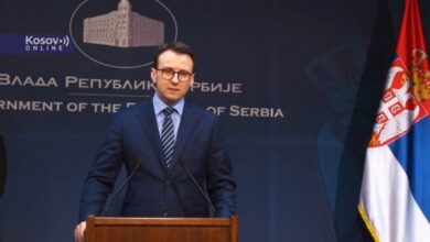 Petkoviç: Kurti duhet të pranojë realitetin, nuk do të ketë heqje të targave serbe Petkoviç: Kurti duhet të pranojë realitetin, nuk do të ketë heqje të targave serbe