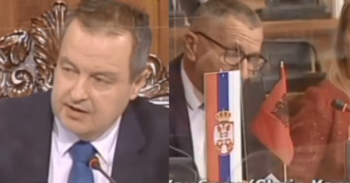 Reagimi histerik i Daçiqit pasi Kamberi ua vendosi flamurin kuq e zi në Kuvend Reagimi histerik i Daçiqit pasi Kamberi ua vendosi flamurin kuq e zi në Kuvend