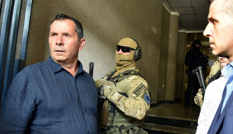“Nuk keni parë gjë akoma”: Avokati Gashi paralajmëron aksione tjera të Gjykatës Speciale “Nuk keni parë gjë akoma”: Avokati Gashi paralajmëron aksione tjera të Gjykatës Speciale