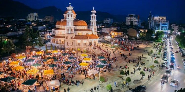 Korça, destinacioni i festave! Hotelet dhe bujtinat, të prenotuara që në tetor