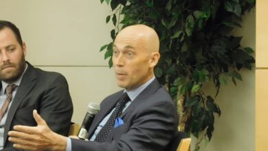 Weller: Kosova të fuqizojë lobimin në Kongres pas pensionimit të Engel Weller: Kosova të fuqizojë lobimin në Kongres pas pensionimit të Engel