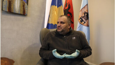 ‘Mbyllja’ e Kosovës, shpërthen Shpend Ahmeti: Të mësyjmë drejt Tiranës dhe Shkupit ‘Mbyllja’ e Kosovës, shpërthen Shpend Ahmeti: Të mësyjmë drejt Tiranës dhe Shkupit