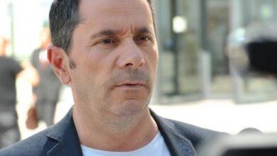 “Punoi me mjekun që u padit për 400 zhvarrime”, avokati i UÇK: Haga ta thërrasë Bashën si dëshmitar “Punoi me mjekun që u padit për 400 zhvarrime”, avokati i UÇK: Haga ta thërrasë Bashën si dëshmitar
