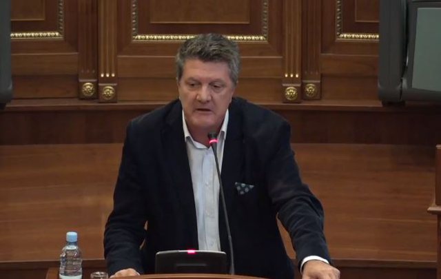 ‘Sikur me pas qenë çika e Berishës’/ Milaim Zeka: Vjosa dhe Albini përballë Ramës janë si krimbi para shqiponjës ‘Sikur me pas qenë çika e Berishës’/ Milaim Zeka: Vjosa dhe Albini përballë Ramës janë si krimbi para shqiponjës