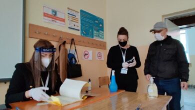 Qeveria e Kosovës zbut masat ndaj pandemisë