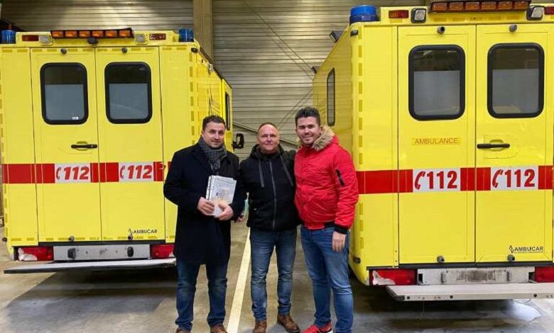Belgjikë/ Shoqata “Nënë Tereza” dhuron dy autoambulanca në Preshevë Belgjikë/ Shoqata “Nënë Tereza” dhuron dy autoambulanca në Preshevë
