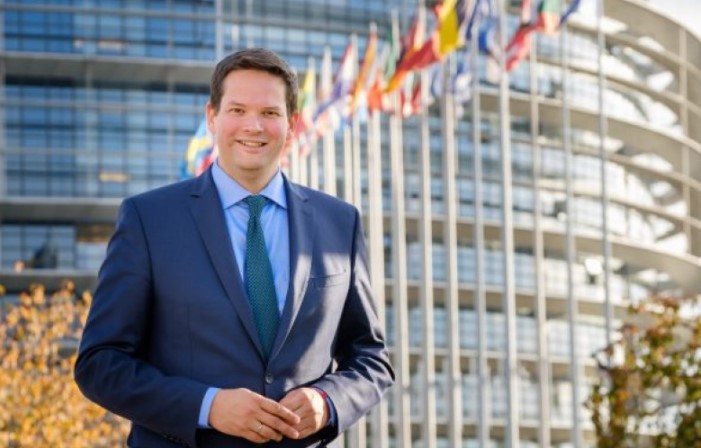 Austriaku Mandl: Evropa të mbajë premtimin, Kosova meriton liberalizimin Austriaku Mandl: Evropa të mbajë premtimin, Kosova meriton liberalizimin