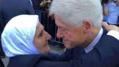 VIDEO/ Kërkesa e nënës shqiptare që ngriti botën në këmbë, ja çfarë i kërkoj Bill Clintonit VIDEO/ Kërkesa e nënës shqiptare që ngriti botën në këmbë, ja çfarë i kërkoj Bill Clintonit