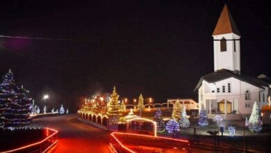 Pamjet magjike nga Pjetërshani / Si transformohet fshati shqiptar nga vetë banorët për Krishtlindje (FOTO) Pamjet magjike nga Pjetërshani / Si transformohet fshati shqiptar nga vetë banorët për Krishtlindje (FOTO)