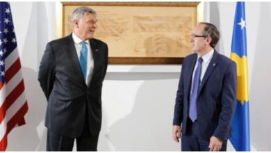 SHBA dhe Kosova nënshkruajnë marrëveshje që çelin mundësitë financiare në Kosovë SHBA dhe Kosova nënshkruajnë marrëveshje që çelin mundësitë financiare në Kosovë