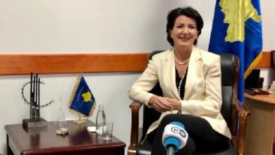 “Sërish një grua”/ Urimi i parë për Vjosa Osmanin vjen nga ish-Presidentja Atifete Jahjaga “Sërish një grua”/ Urimi i parë për Vjosa Osmanin vjen nga ish-Presidentja Atifete Jahjaga