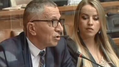 Deputeti shqiptar trondit sërish parlamentin e Serbisë: Jeni shtet i papërfunduar Deputeti shqiptar trondit sërish parlamentin e Serbisë: Jeni shtet i papërfunduar