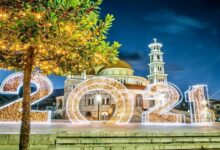 Fotot/ Korça ndriçohet për festat e fundvitit Fotot/ Korça ndriçohet për festat e fundvitit