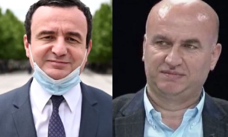 “Edhe Enver, edhe Hoxhë”, Mero Baze ironizon anëtarësimin e radikalit islamik në Vetëvendosje: Realizohet ëndrra e Albinit për t’u reformuar si idhtar i Enverit “Edhe Enver, edhe Hoxhë”, Mero Baze ironizon anëtarësimin e radikalit islamik në Vetëvendosje: Realizohet ëndrra e Albinit për t’u reformuar si idhtar i Enverit