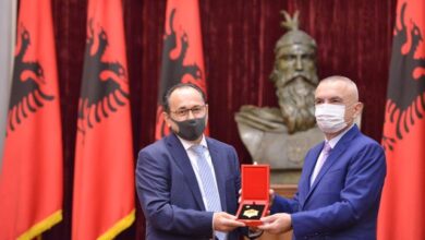 Meta akuzon Serbinë: Me lojëra synon të shpopullojë Medvegjën nga shqiptarët Meta akuzon Serbinë: Me lojëra synon të shpopullojë Medvegjën nga shqiptarët