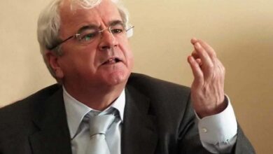Tensionet në Kosovë, Ngjela shpërthen me tone të ashpra ndaj serbëve: Janë hajvanë fare