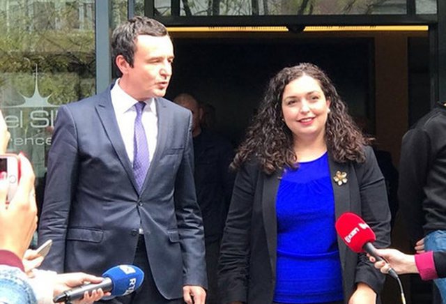 A do lejohet të kandidojë? Përfundon takimi Osmani-Kurti, kreu i VV përgjigjet nëse do garojnë së bashku A do lejohet të kandidojë? Përfundon takimi Osmani-Kurti, kreu i VV përgjigjet nëse do garojnë së bashku