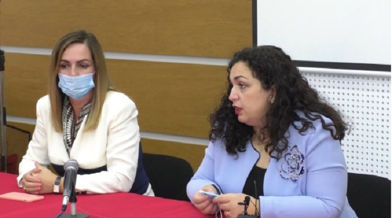 ”S’do bëjmë koalicione”, deputetja e Vetëvendosjes: Në zgjedhje do garojmë bashkë me Vjosa Osmanin ”S’do bëjmë koalicione”, deputetja e Vetëvendosjes: Në zgjedhje do garojmë bashkë me Vjosa Osmanin