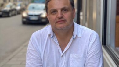 Oseku: Mërgimtari duhet të jetë primitiv e analfabet, ashtu që Syla ynë të ndihet francez Oseku: Mërgimtari duhet të jetë primitiv e analfabet, ashtu që Syla ynë të ndihet francez