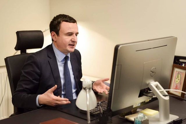 Fushatë në Shqipëri, Albin Kurtit i dalin kundër mbështetësit e tij: Votën ta kemi dhënë të merresh me Kosovën, rregullo njëherë punët këtej