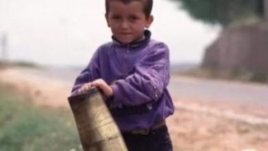 E pa veten në fotografinë KFOR-it, Shabani kujton me emocionin momentin e 21 viteve më parë (FOTO) E pa veten në fotografinë KFOR-it, Shabani kujton me emocionin momentin e 21 viteve më parë (FOTO)