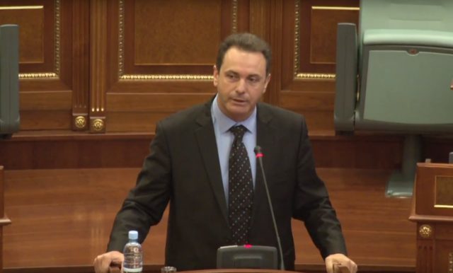 LDK parti e tretë, Naser Rugova sinjale pro Vjosa Osmanit: Garda e vjetër duhet të largohet LDK parti e tretë, Naser Rugova sinjale pro Vjosa Osmanit: Garda e vjetër duhet të largohet