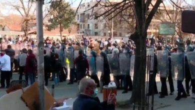 “Drejtësi për shqiptarët”, protestë në Maqedoninë e Veriut për rastin “Monstra” “Drejtësi për shqiptarët”, protestë në Maqedoninë e Veriut për rastin “Monstra”