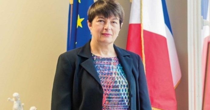 Ambasadorja tregon pse Franca është ende kundër liberalizimit të vizave për Kosovën Ambasadorja tregon pse Franca është ende kundër liberalizimit të vizave për Kosovën