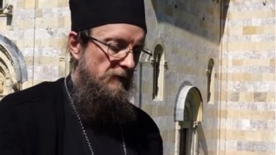 Kryepeshkopi Janjiq kërkon “mbrojtje urgjente” të objekteve “kishtare serbe” në Kosovë Kryepeshkopi Janjiq kërkon “mbrojtje urgjente” të objekteve “kishtare serbe” në Kosovë