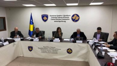 Mbyllen votimet/ Po numërohen votat, Daka: Votuan 46.9 përqind Mbyllen votimet/ Po numërohen votat, Daka: Votuan 46.9 përqind