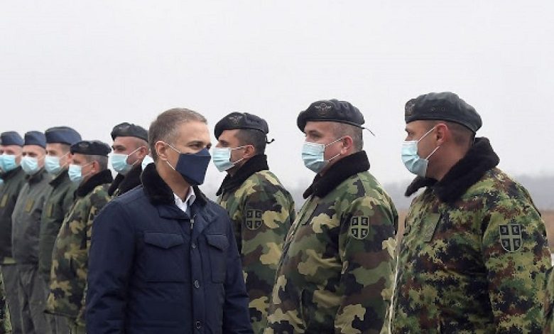 Ministri serb i Mbrojtjes: Duhet ta pajisim ushtrinë, situata në Kosovë po ndërlikohet Ministri serb i Mbrojtjes: Duhet ta pajisim ushtrinë, situata në Kosovë po ndërlikohet